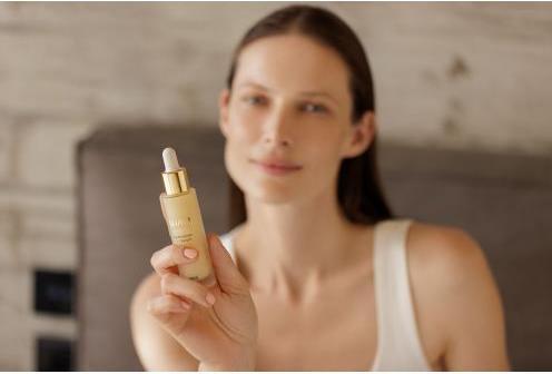 Produktbild Ahava MultiVitamin C+ Serum (30 ml)