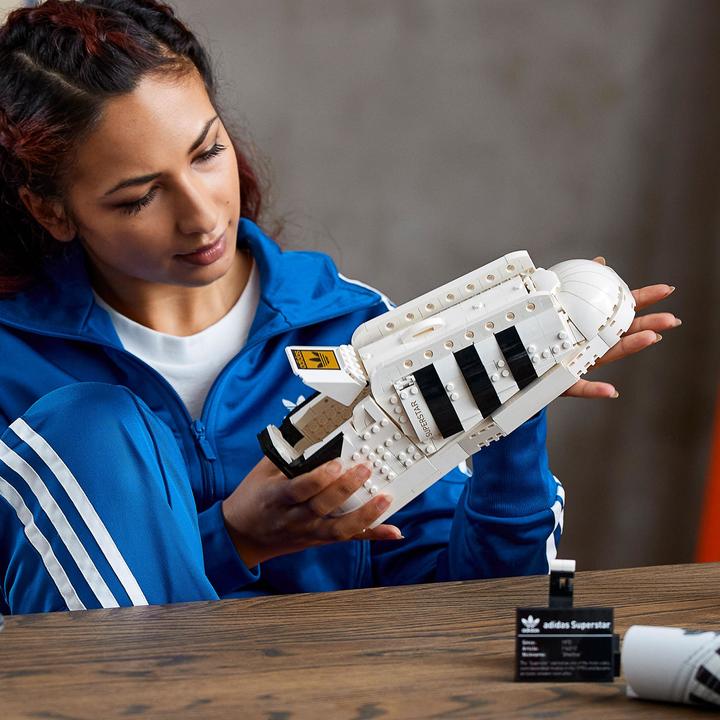 Image du produit LEGO Adidas Originals Superstar (10282, LEGO Icons)