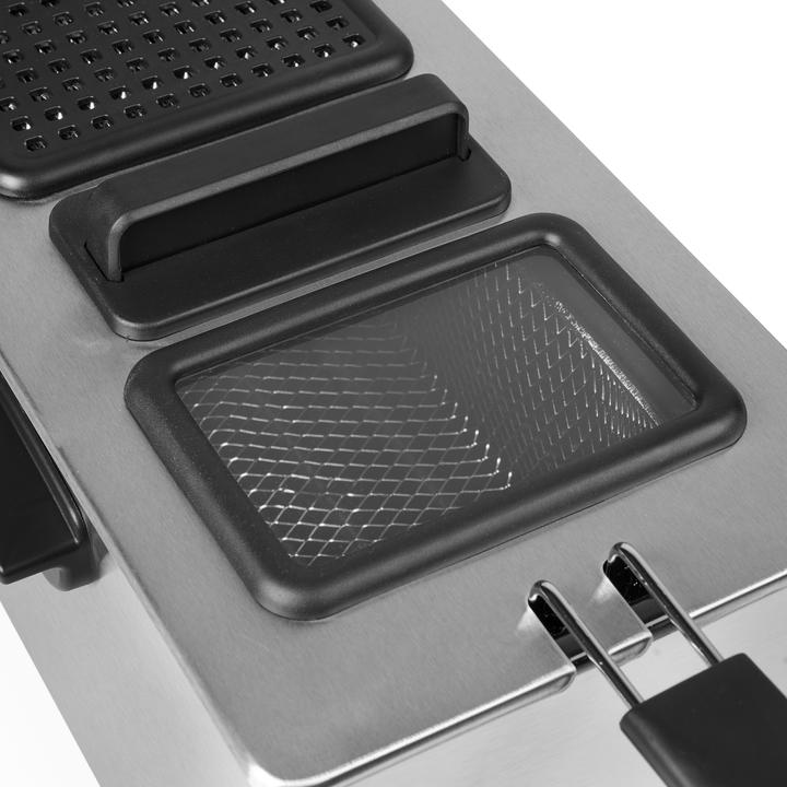 Actual product image Tristar FR-6947 Deep Fryer PRO, Black/Stainless Steel (EU plug)