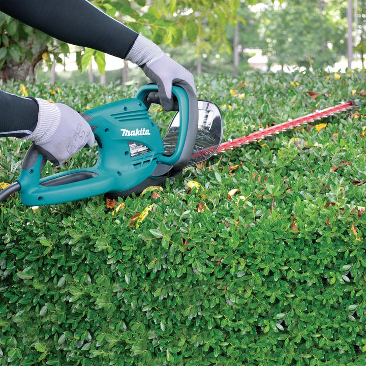 Actual product image Makita Uh5570 (Electric hedge trimmer)
