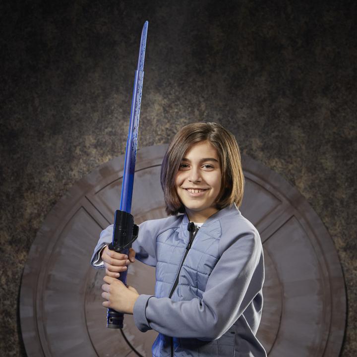 Actual product image Hasbro Star Wars Lightsaber Forge Kyber electronic lightsaber Darksaber