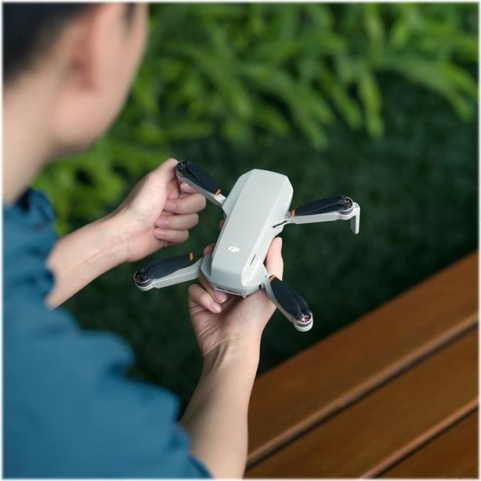 Immagine prodotto DJI Mini 2 SE Fly More Combo (31 min, 246 g, 12 Mpx)