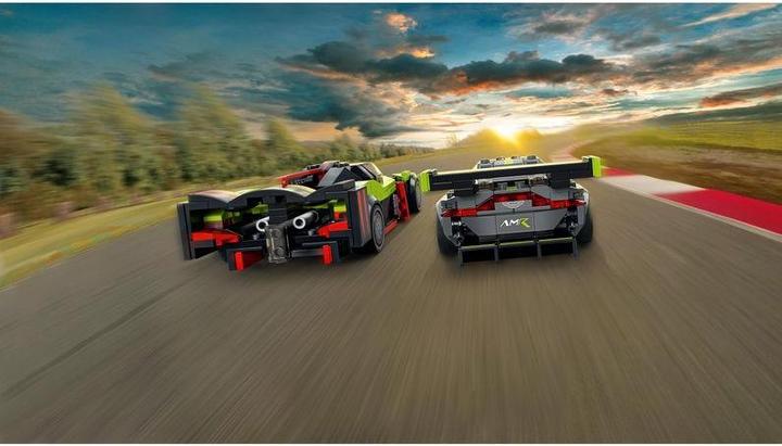 Productafbeelding LEGO Aston Martin Valkyrie AMR Pro & Aston Martin Vantage GT3 (76910, LEGO Snelheidskampioenen)