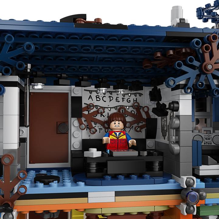 Actual product image LEGO Stranger Things: The other side (75810, LEGO Stranger Things)