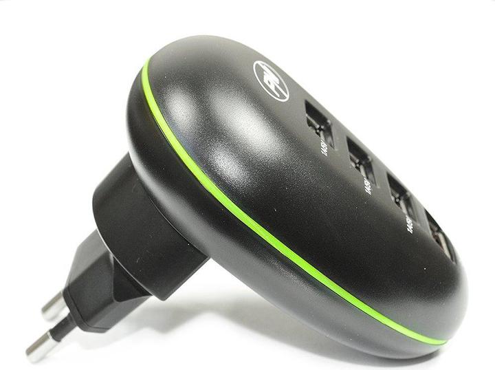 Actual product image PNI USB charger 4-port, for smartphones, tablets and cameras