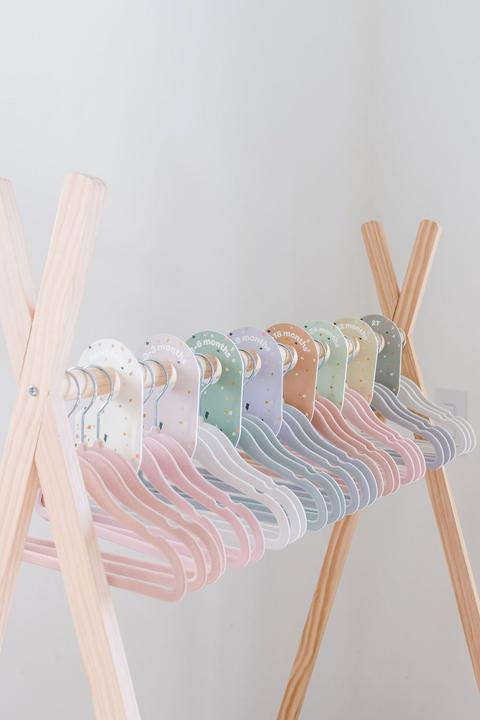 Actual product image 3 Sprouts Velvet clothes hanger (15 x)