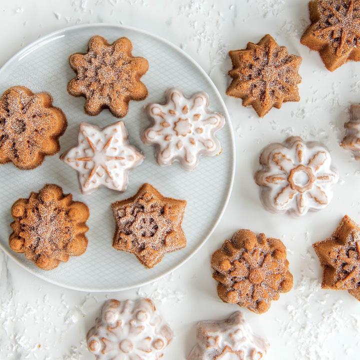 Produktbild Nordic Ware Frozen 6 Schneeflöcke