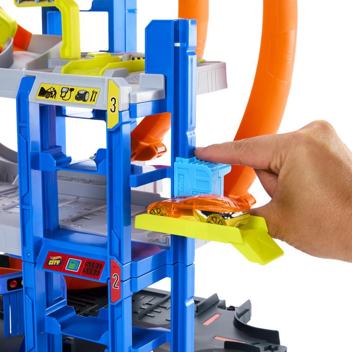 Actual product image Hot Wheels City Mega Garage