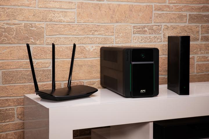 Immagine prodotto APC Easy UPS serie BVX BVX1600LI-GR (1600 VA, 900 W, Interattivo linea UPS)