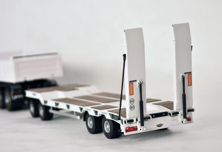 Actual product image Carson Goldhofe