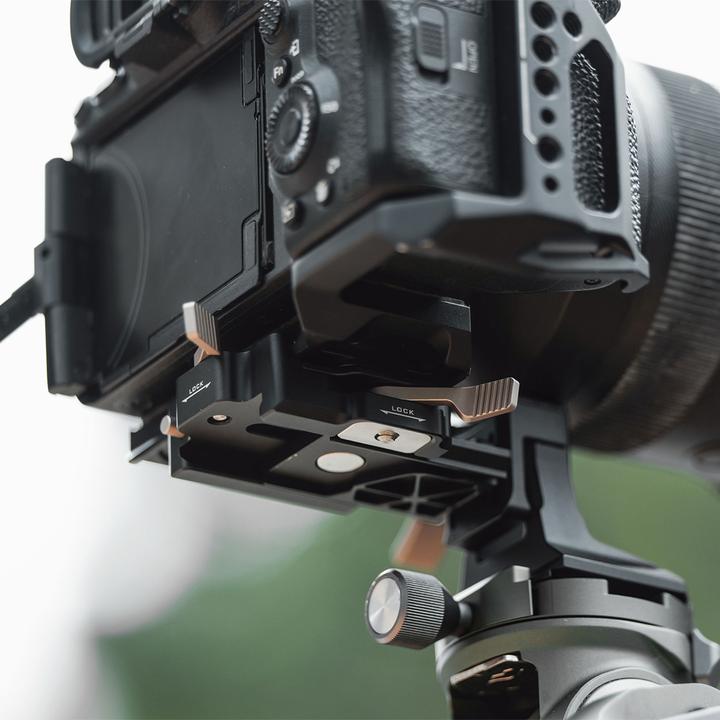 Immagine prodotto Tilta Adjustable Vertical Camera Support Bracket (Piastra di aggancio rapido)