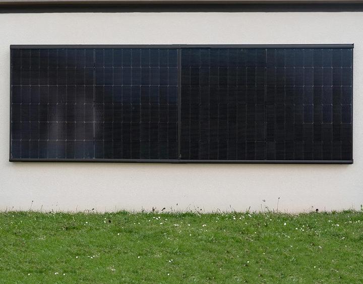 Wattstone WandPV Premium Modulhalterung mit Einlegeschienen und schwebender Lagerung für 2 x PV-Module waager (Solarstecker)