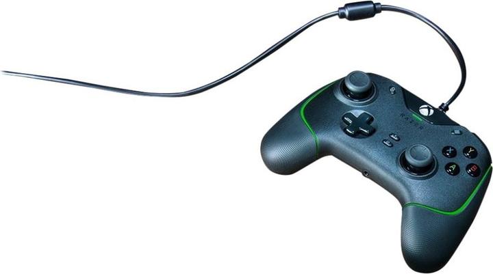 Actual product image Razer Wolverine V2 (Xbox Series S, Xbox One S, PC, Xbox One X, Xbox Series X)