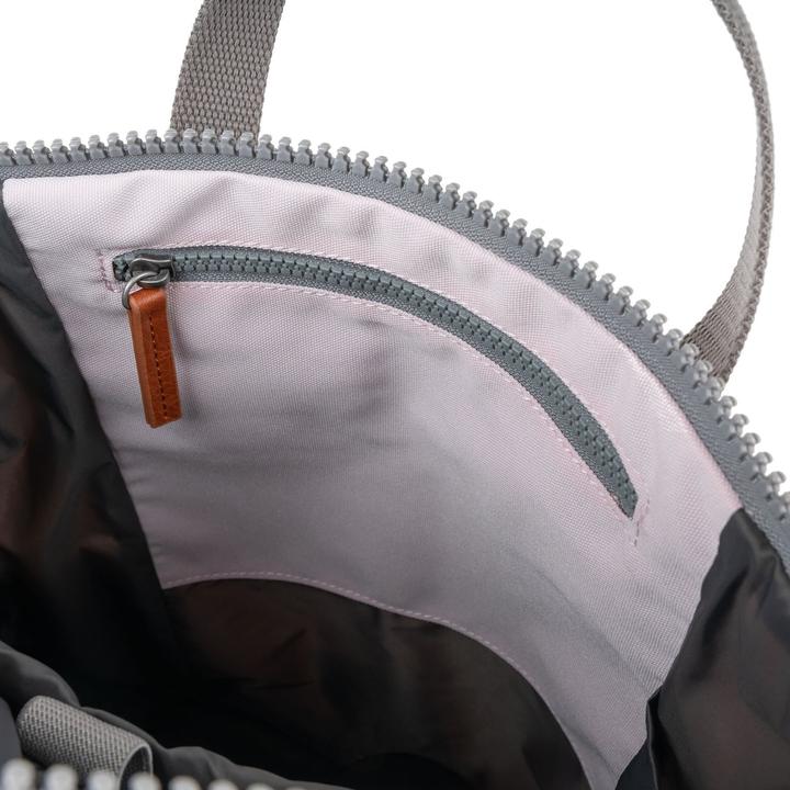 Produktbild Roka London Finchley A Transcendent Pink Large Recycled Canvas (20 l)