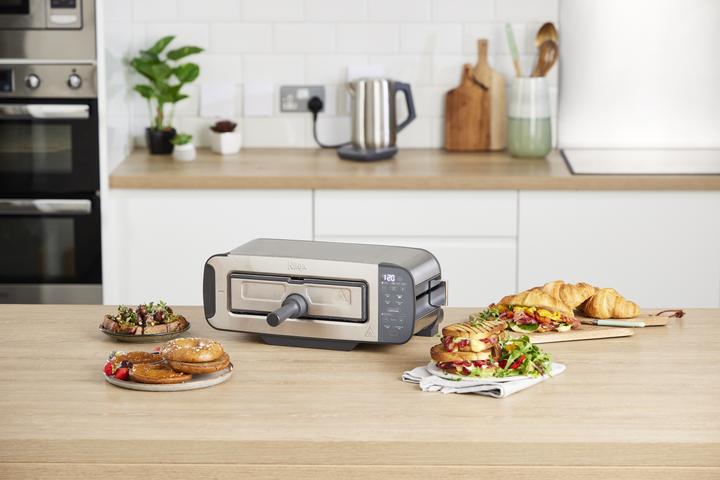 Productafbeelding Ninja 3-in-1 Multifunctionele Broodrooster, Grillplaat en Panini Maker - 7 Roosterstanden - RVS - ST202EU (CH stekker)