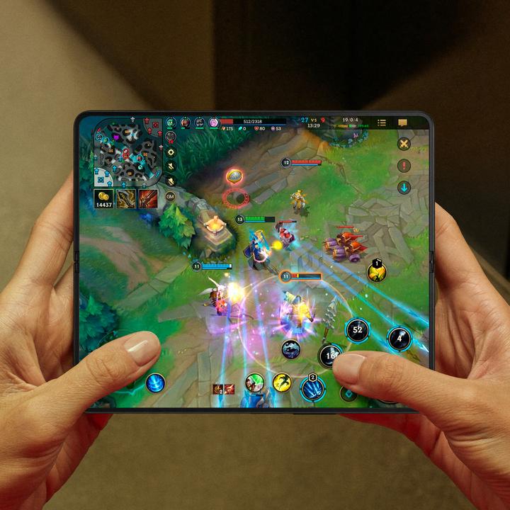 Immagine prodotto Samsung Galaxy Z Fold4 (256 GB, Beige, 7.60", SIM + eSIM, 50 Mpx, 5G)