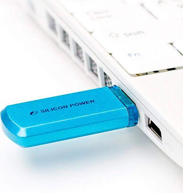 Actual product image Silicon Power Helios 101 - USB Flash Drive (8 GB, USB 2.0)