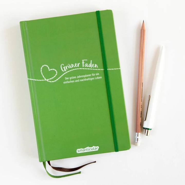 Actual product image Grüner Faden - annual planner, life planner, guidebook - sustainable ideas for the whole year (A5, German)