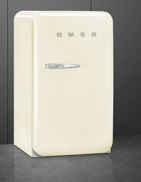 Produktbild Smeg Retro Style FAB10RCR5 (122 l)