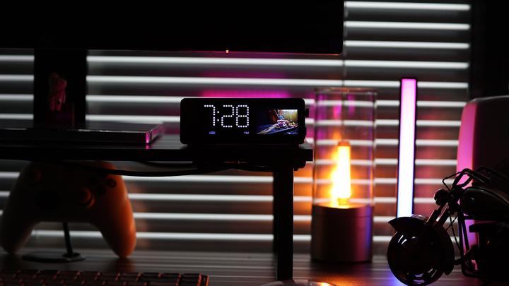 Actual product image Vobot D1 (USB-C, 7 Ports)