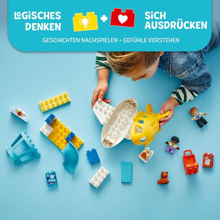 Actual product image LEGO Erster Besuch im Flughafen (10443)