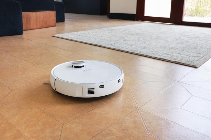 Actual product image EZVIZ RS20 Pro (Vacuum mopping robot)