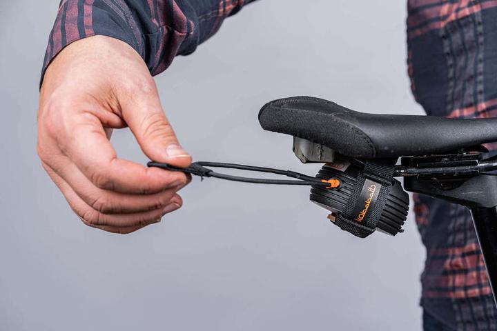 Actual product image Kommit Bicycle towing system