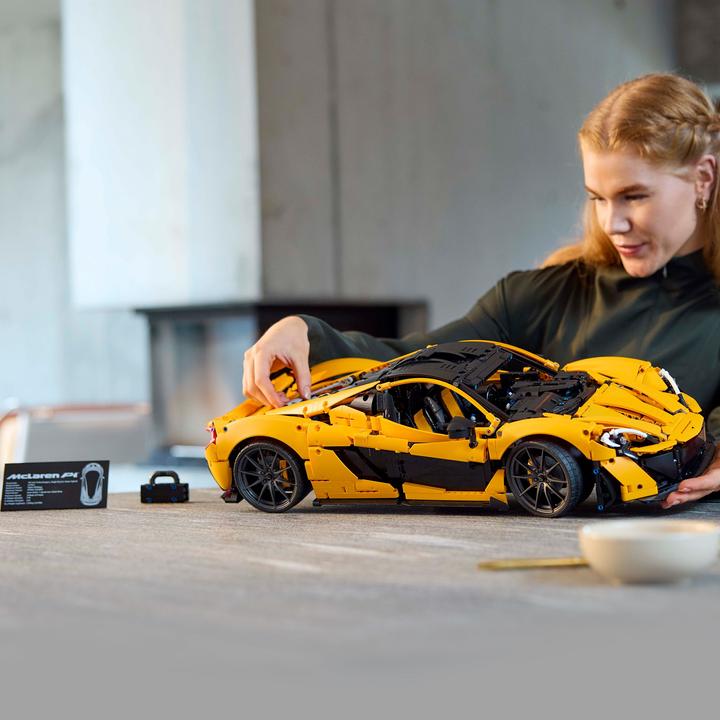 Image du produit LEGO McLaren P1 (42172, LEGO Technic, LEGO difficiles à trouver)