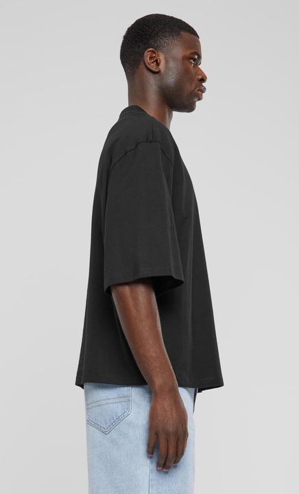 Actual product image Urban Classics Organic Oversized Cropped Tee - 138081 (S)