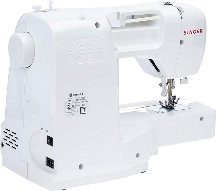 Image du produit Singer Starlet 6699