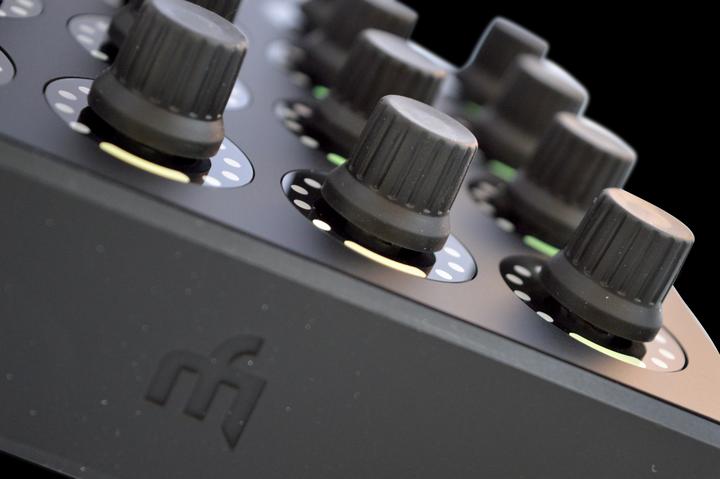 Immagine prodotto DJTechTools DJTT Midi Fighter Twister (Controllo)