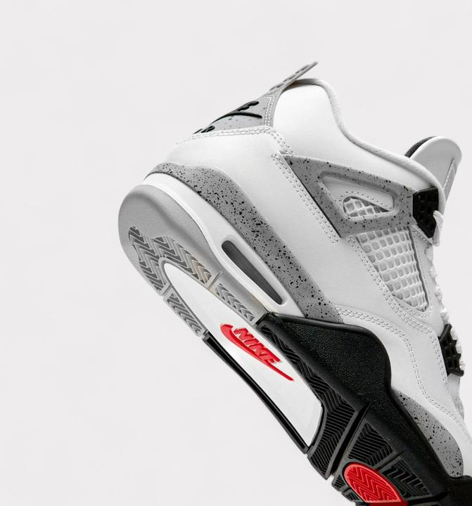 Actual product image Nike Air Jordan 4 (40.5)