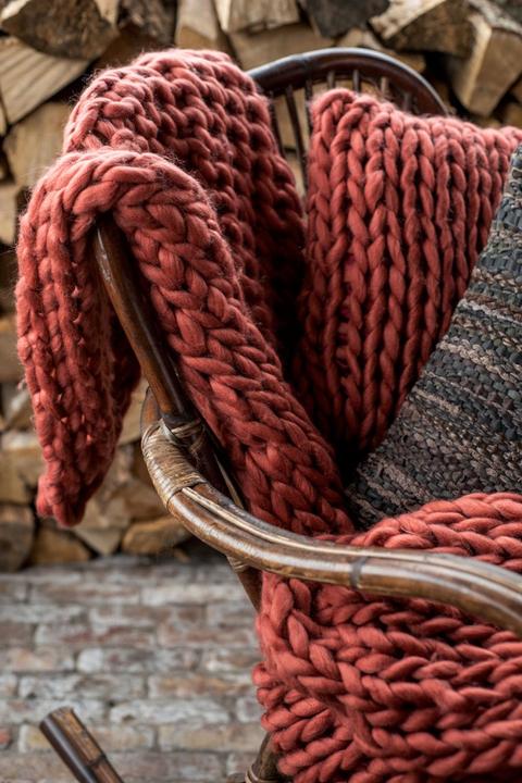Produktbild J-Line Grobstrick-Decke COZY 127x152 cm - Bordeaux (127 x 152 cm)