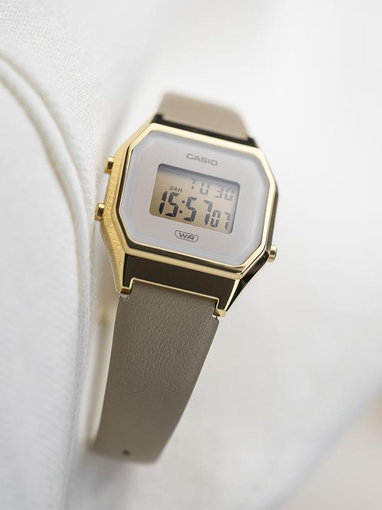 Produktbild Casio LA680WEGL-5EF (Digitaluhr, 28 mm)