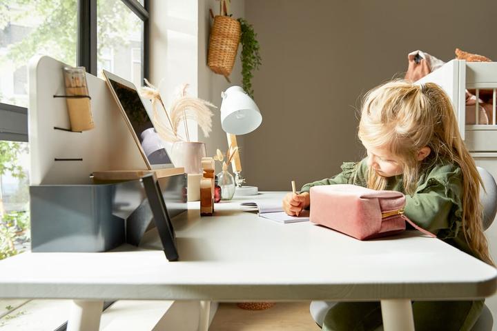 Actual product image Lifetime Kidsrooms Back wall with tablet holder