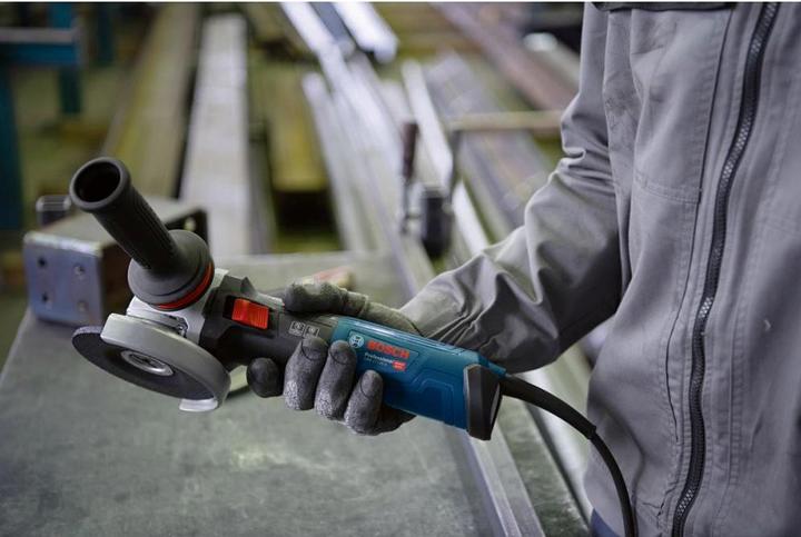 Actual product image Bosch Professional Cordless angle grinder GWS 17-125 S INOX (125 mm)
