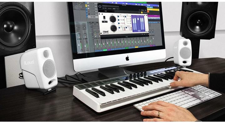 Actual product image IK Multimedia iLoud Micro Monitor (Active, Pair, 2x 50 W)