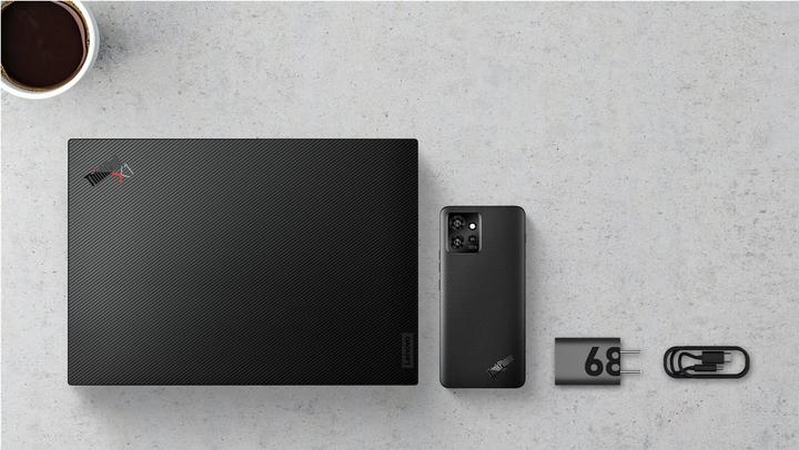 Immagine prodotto Motorola ThinkPhone (256 GB, Nerofumo, 6.60", Doppia SIM, 50 Mpx, 5G)