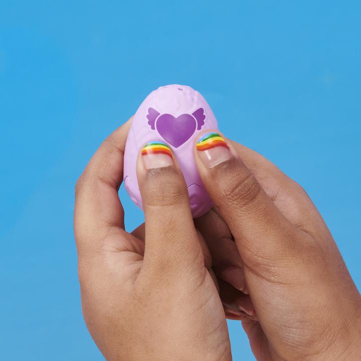 Produktbild Hatchimals Mini-Family Pack, Spielset mit 3 CollEGGtibles-Figuren und bis zu 3 Überraschungs-Babies