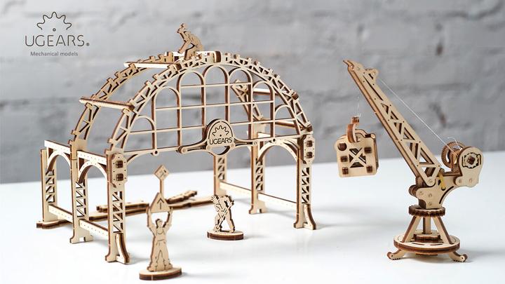 Actual product image Ugears Train Transshipment point