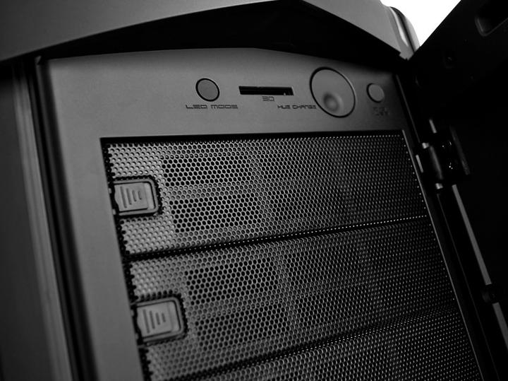 Image du produit NZXT Phantom 820 USB 3.0 - gunmetal (ATX, mATX, E-ATX, XL-ATX)