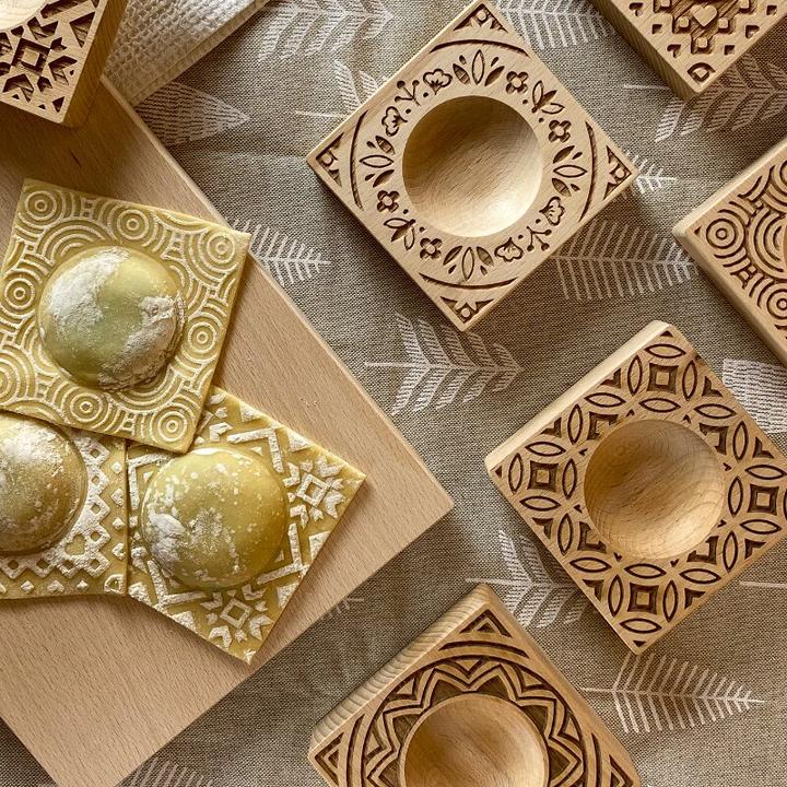 Produktbild Leonardi Wood Handgefertigte Ravioli Holzform XL Kreise (copy)