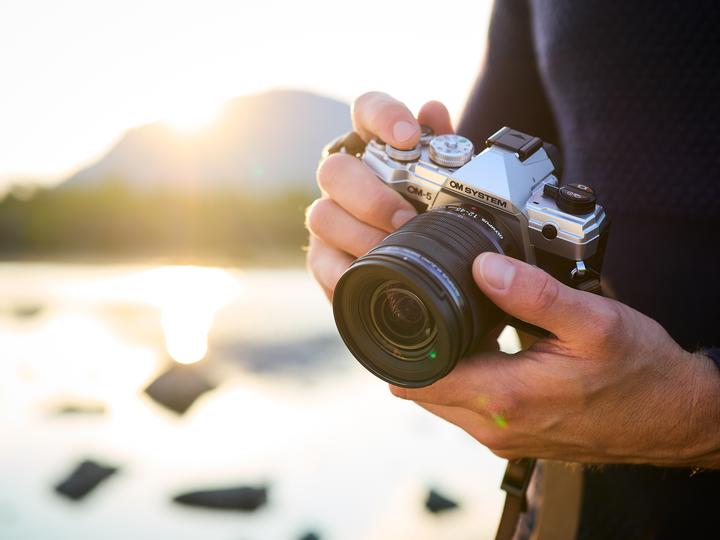 Immagine prodotto OM System OM-5 (14 - 150 mm, 20.40 Mpx, 4/3)