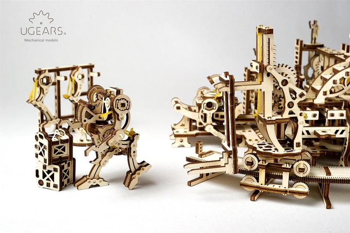Actual product image Ugears Robot factory 598-piece