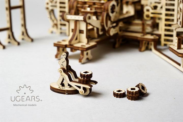 Actual product image Ugears Robot factory 598-piece