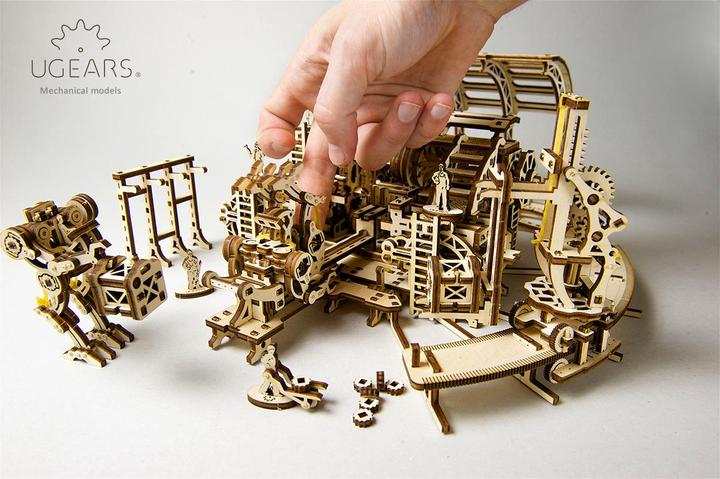 Actual product image Ugears Robot factory 598-piece