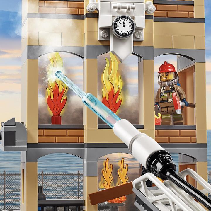 Actual product image LEGO Downtown Fire Brigade (60216, LEGO City)
