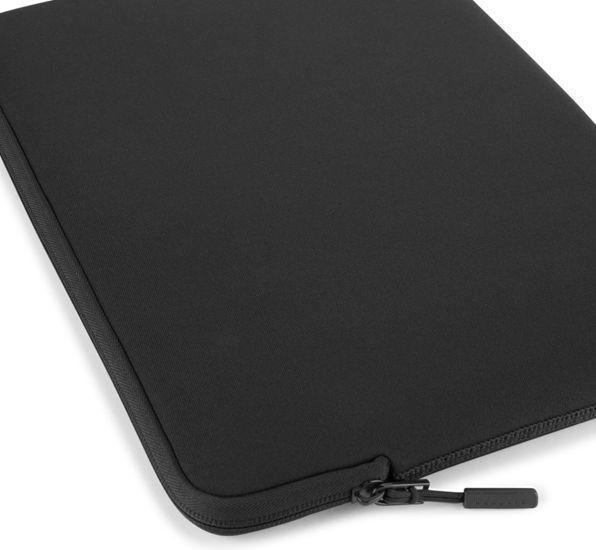 Actual product image Pipetto Classic Fit Sleeve MacBook Air 15 Black (15", Apple)