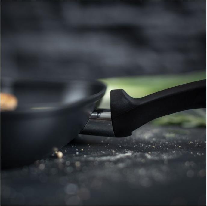 Produktbild Kuhn Rikon Titanio Star Grill (20 cm, Grillpfanne, Aluminium)