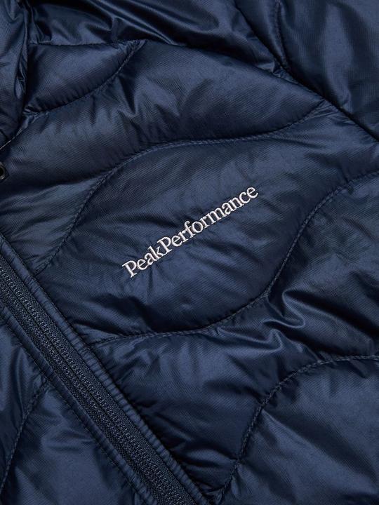 Actual product image Peak Performance Women's Helium Down Hood Jacket (XL)